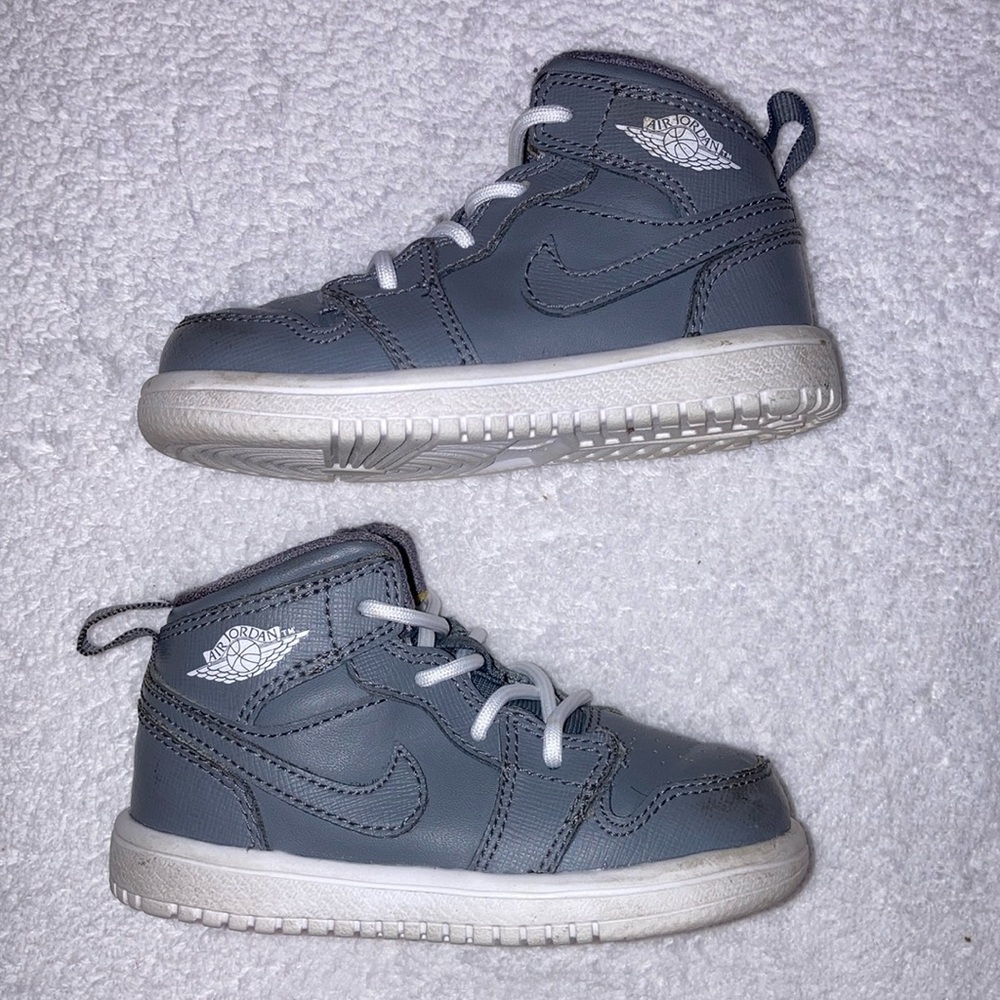 Nike Air Jordan 1 Mid BT Cool Grey White Infant Toddler 640735-014 5c